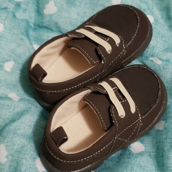 Handmade trimfoot baby shoes - Picture 1 of 3